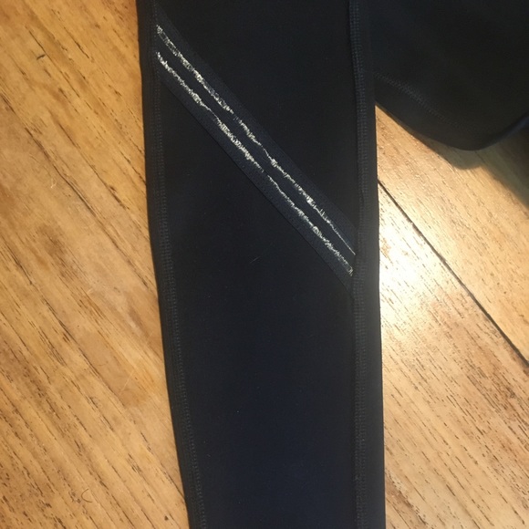 NWT HYBA yoga pants with phone hidden pocket - Picture 7 of 12